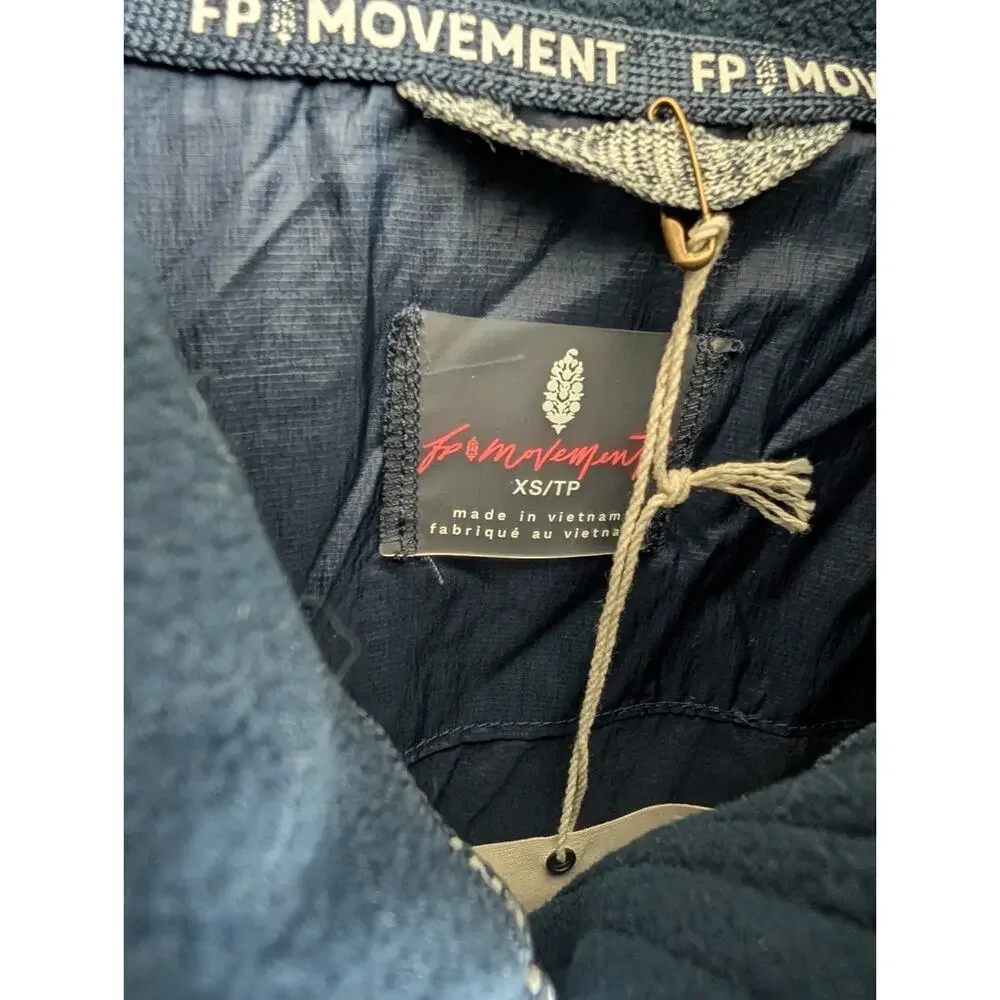 NWT FP Movement Puffer Vest Women XS Navy PrimaLoft Hooded Snap Front Inside Zip